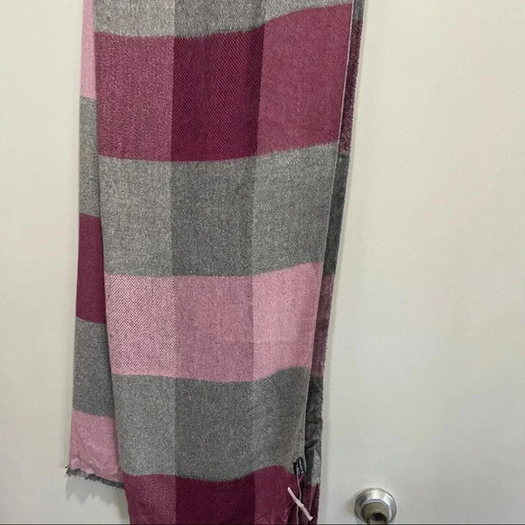 New Multicolor Chelsey Scarf  100% Viscose - Picture 7 of 14